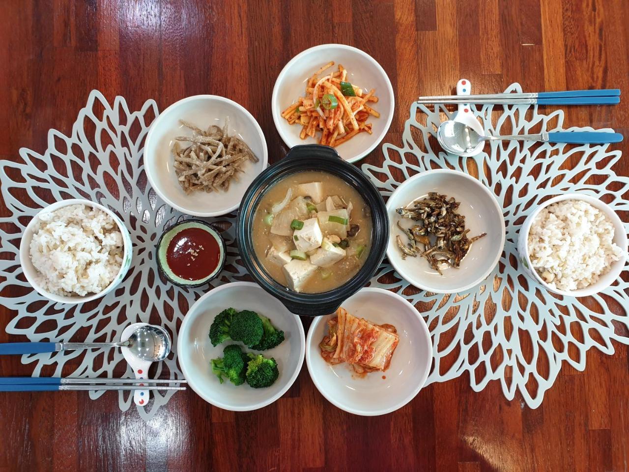 Wind Jeju Cafe & Pension Согвіпо Екстер'єр фото